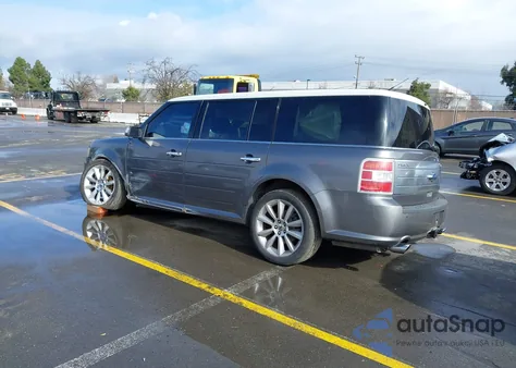 2010 Ford Flex Limited z USA, uszkodzony, nr VIN 2FMHK6DT1ABA54309